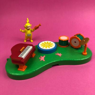 Modern CBBC TV Cbeebies Teletubbies Musik Zeit elektronische Figur Spielset Lala