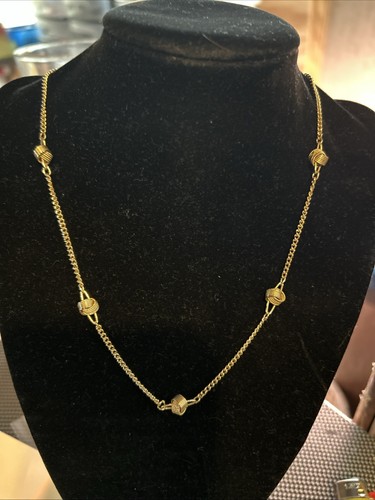 Vintage 1977 Avon zarte Liebesknoten goldfarbene Halskette 17 Zoll - Bild 1 von 3