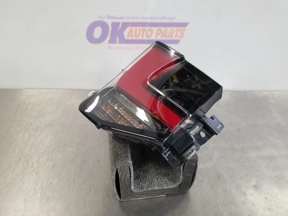22 2022 LEXUS RC300 F SPORT QUARTER PANEL MOUNTED TAIL LIGHT LAMP LEFT DRIVER - Image 3 of 4