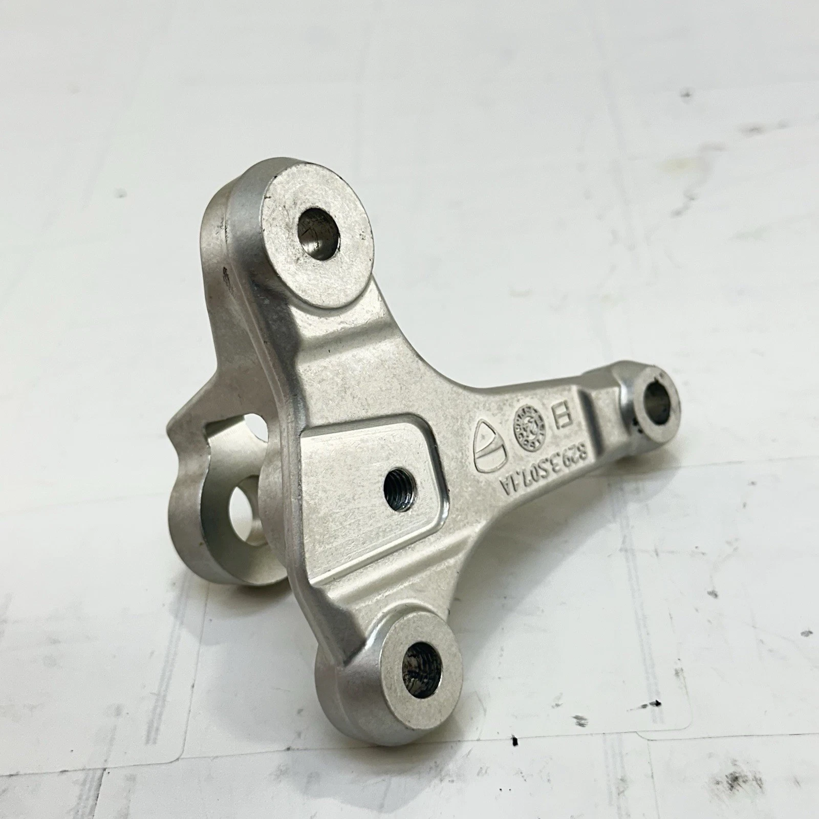 2025 2026 DUCATI PANIGALE V2 S REAR SHOCK BRACKET ABSORBER MOUNT SUPPORT