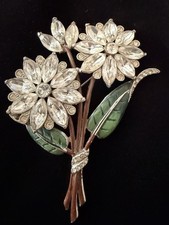 VINTAGE CORO CRAFT Enamel Leaves Rhinestone FLOWER BOUQUET BROOCH PIN
