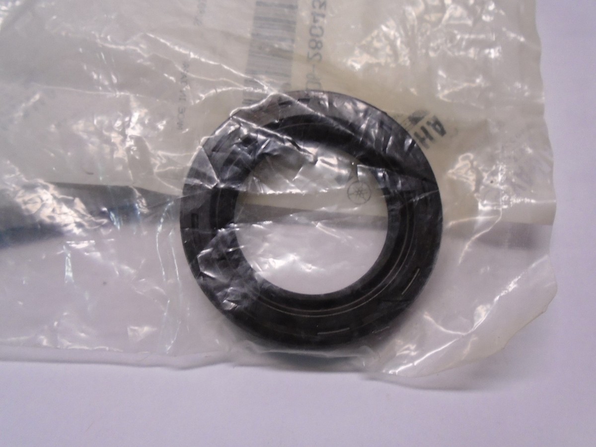 YAMAHA MTO9 FZ1 R1 R6 FRONT WHEEL BEARING SEAL RIM WHEEL OEM NEW