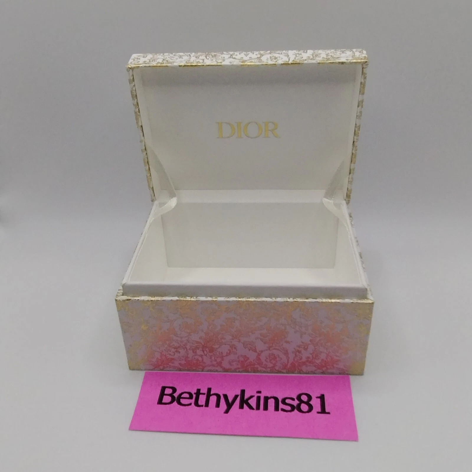 Boîte à bijoux Dior 2023 vacances platine saison membre or blanc Tuileries neuve