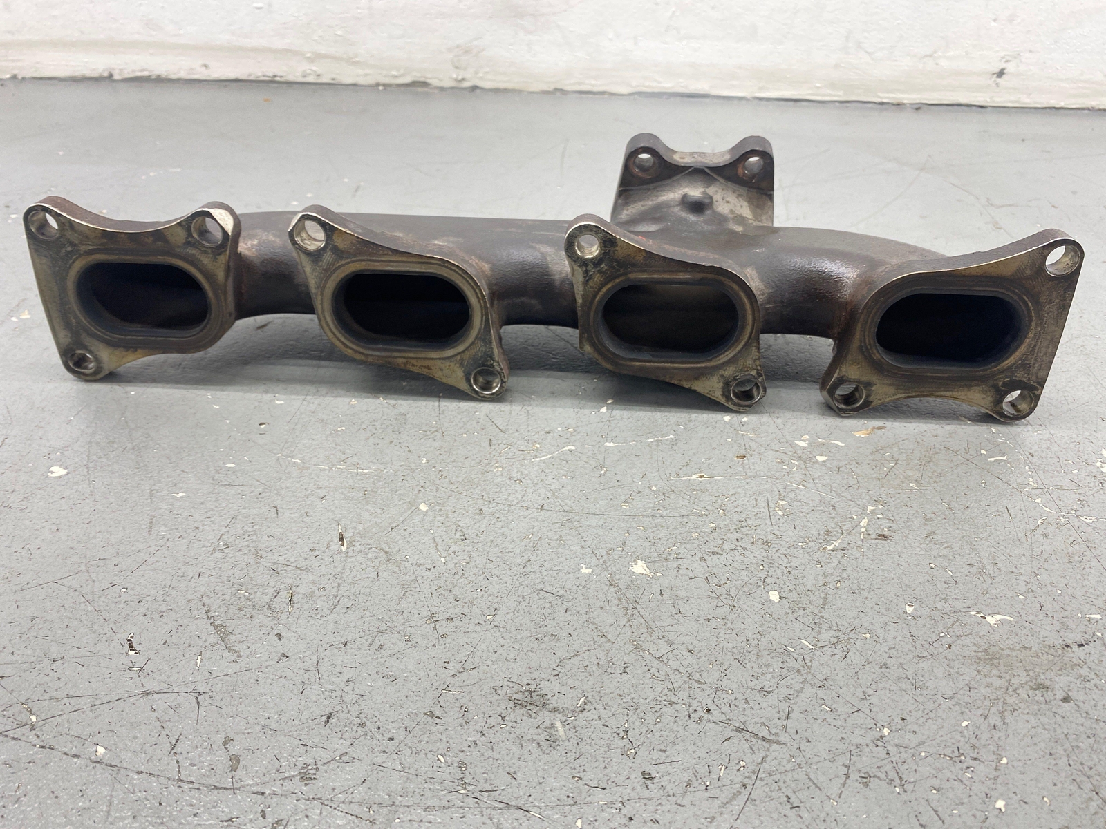2020-2023 MCLAREN GT 4.0L LEFT SIDE ENGINE EXHAUST MANIFOLD PIPE 22FA008GP OEM