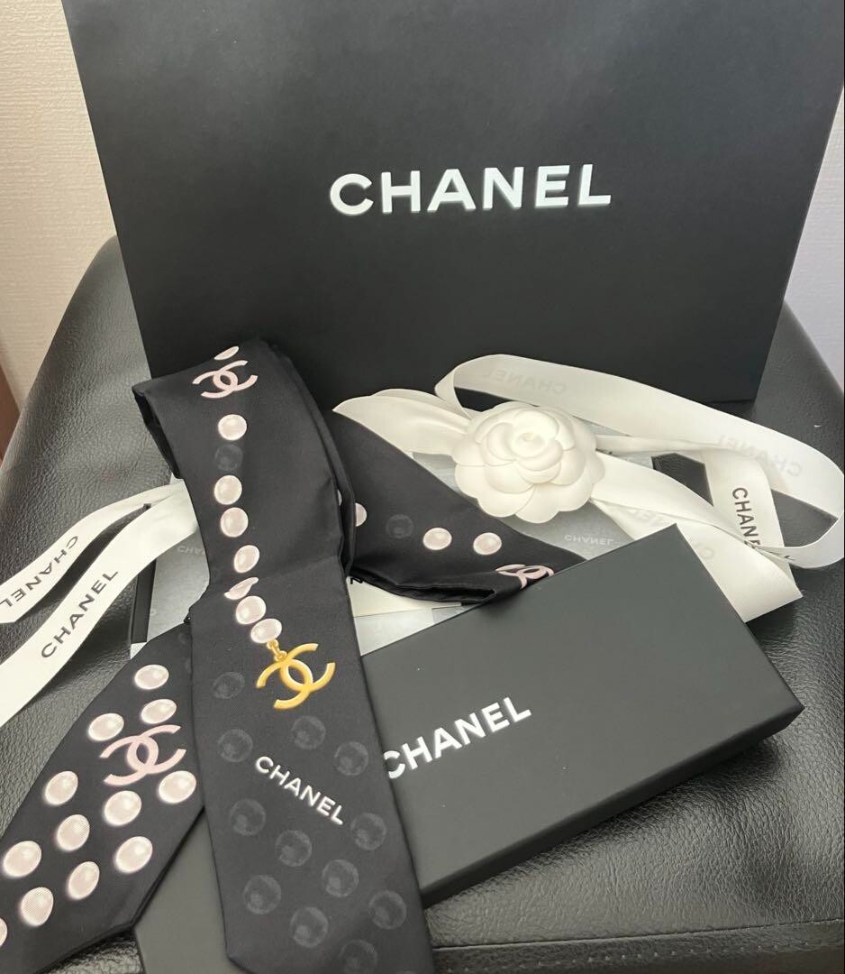 CHANEL 25P Silk Scarf Hairband Pearl Pattern Black Box Camellia