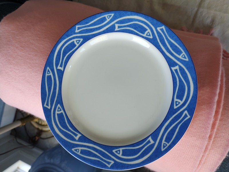 Villeroy & Boch Germany Marisca 8.25" Dessert Plate Ex Cond Blue On White- Fish