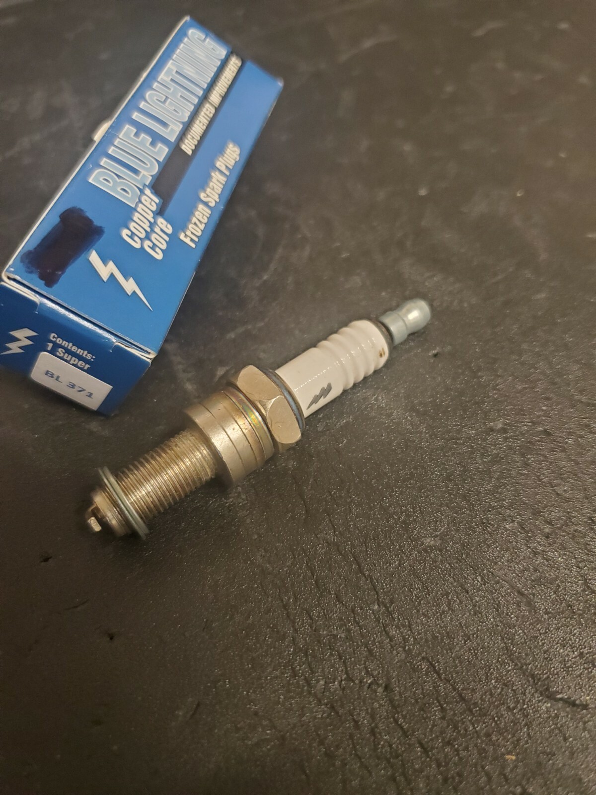 BLUE LIGHTNING SPARK PLUG BL371 COPPER CORE