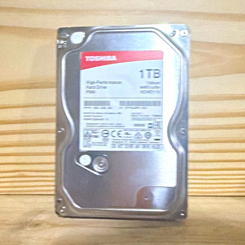 Toshiba P300 1TB 3.5in SATA Internal HDD 7200RPM 64MB Cache HDWD110