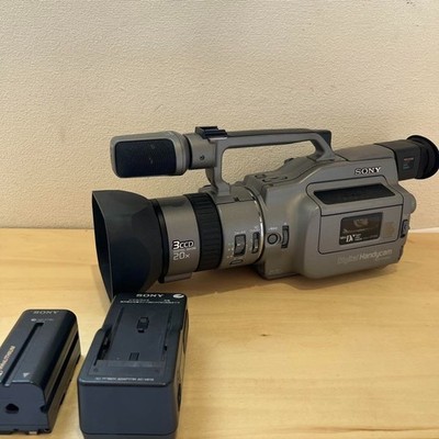 ◎良品◎ SONY DCR-VX1000 ビデオカメラ 3CCD ミニDV SONY（ソニー） Sony DCR-VX1000 3CCD Mini DV デジタルビデオカメラ