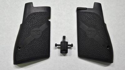 Magnum Research Hogue Grips for Desert Eagle With Logo .357 .44 .50 DEP820