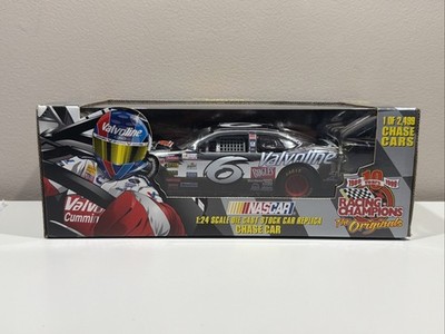 1999 1:24 Racing Champions Chrome Chase Mark Martin #6 Zerex/Valvoline 1 of 2499