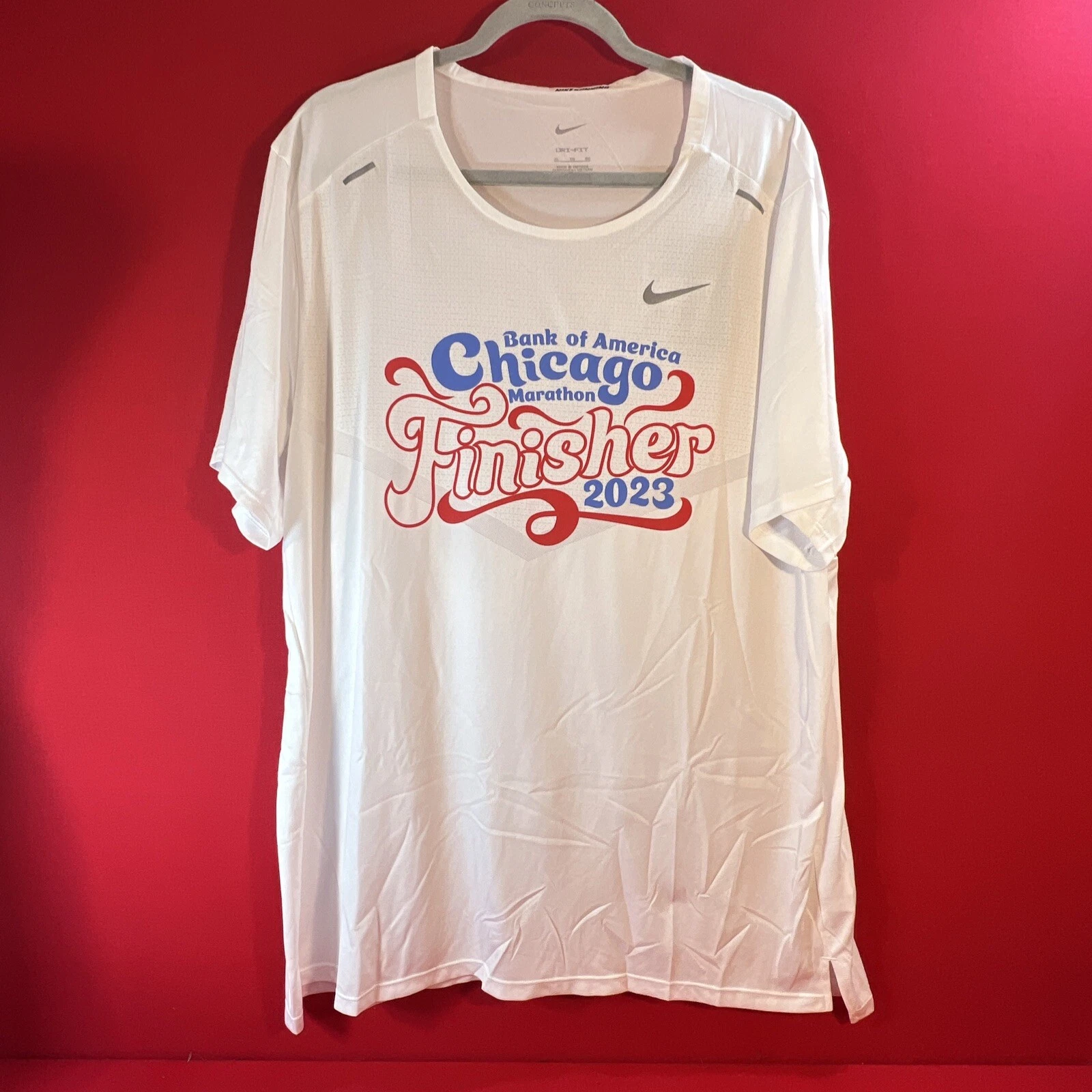 NWT BOA Nike Men Chicago Marathon 2023 Running Shirt top FD2690-100 Sz Medium