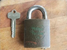 Vintage Best Phillips Pipeline Company Padlock with  Numbered  Key 