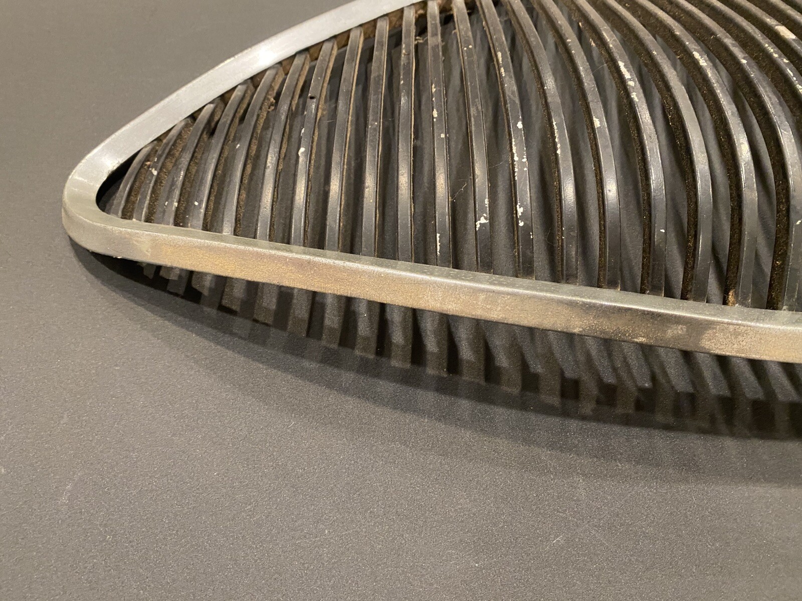 Austin Healey 100-4 Grille 