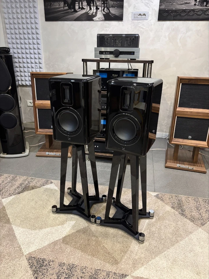 QUAD REVELA 1 BLACK + STAND DEDICATI DEMO COPPIA DIFFUSORI GARANZIA UFFICIALE - Immagine 3 di 4