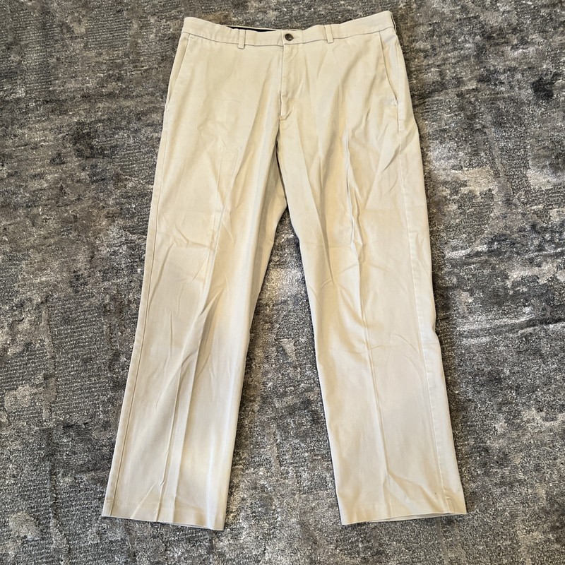 Haggar Pants Men's Chinos Classic Expandomatic Stretch 38Wx32L 🕙