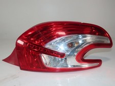 Feu arrière Peugeot 208