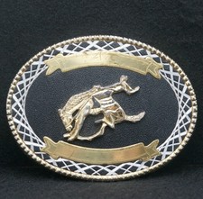 WD15172 COOL VINTAGE 1970s COWBOY ON BUCKING HORSE TROPHY STYLE BELT BUCKLE