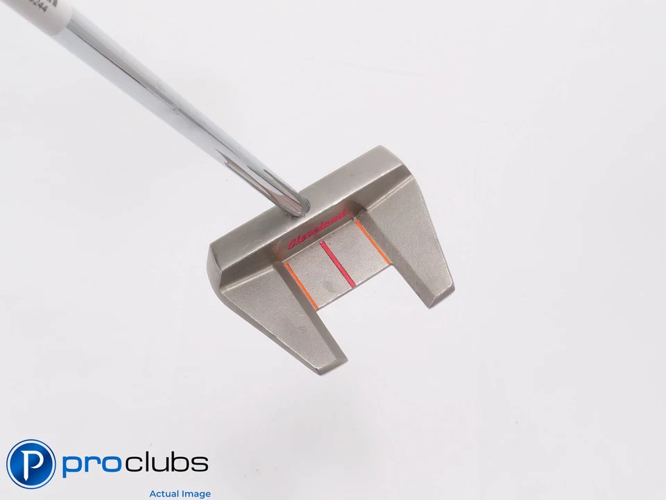 Cleveland HB Soft 2 #11 34" Center Shaft Putter w/Cover #463244 - Image 3 of 4