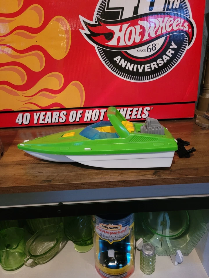 JUGUETES DE PLÁSTICO AMERICANOS DE COLECCIÓN JUGUETE VERDE LANCHA RÁPIDA DE PLÁSTICO - HECHO EN EE. UU. Foto 4 de 4