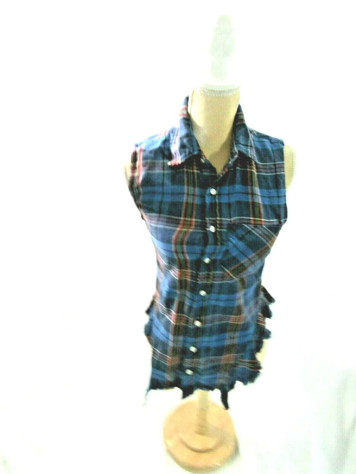 NSF Womens Plaid Top Sleeveless Shirt SZ P
Opens in a new window or tab