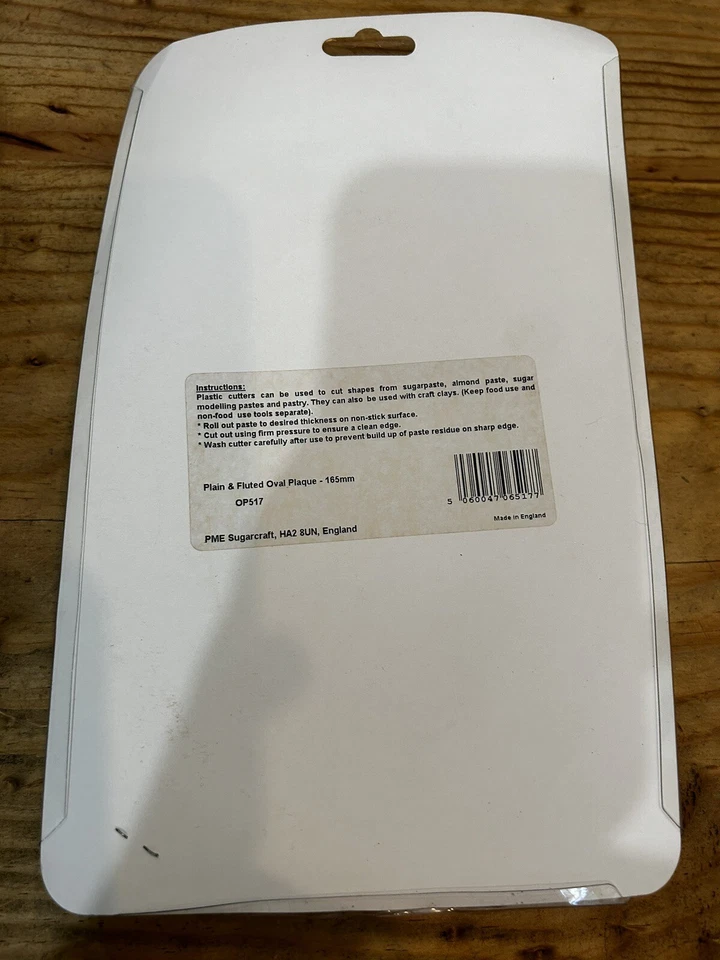 PME Creative Plaque Plain & Fluted Oval Plaque Cookie And Pastry Cutter 165mm - Image 2 of 3