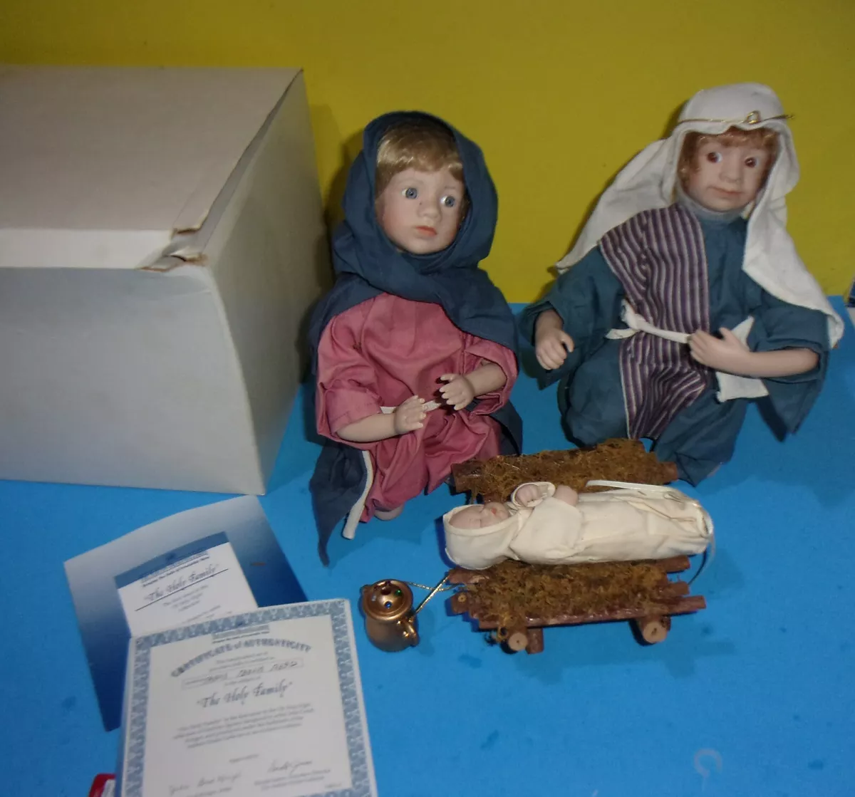 Ashton drake nativity set hotsell