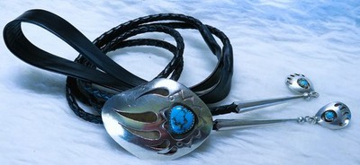 sterling, Navajo BEAR PAW bolo tie Turquoise