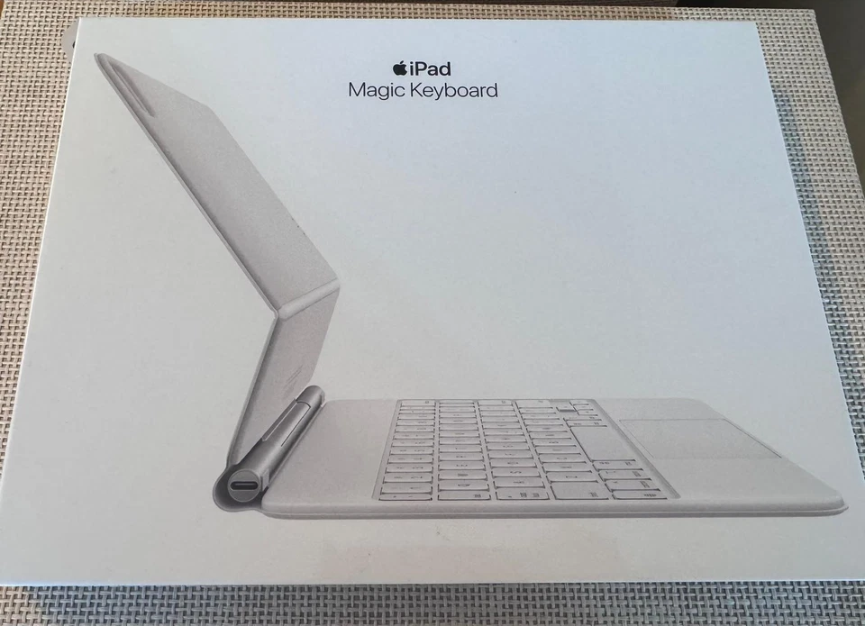  NEU - Apple iPad Magic Keyboard - MJQJ3D/A - Weiß – deutsche Tastatur