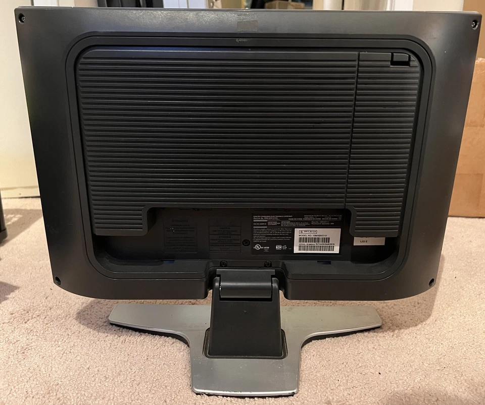 Untested Philips Magnavox Silver 15 inch HD TV Monitor - Image 2 of 3