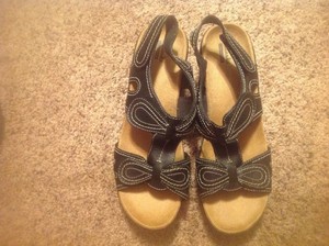 clarks lexi walnut sandal