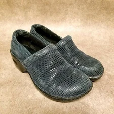 BOC Born Concept Womens  C13036 Size 6.5 Blue  Leather Slip On 2" Wedge Clogs
