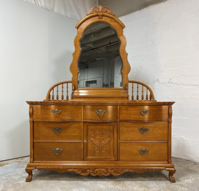 Lexington Furniture Victorian Sampler Collection Triple Dresser