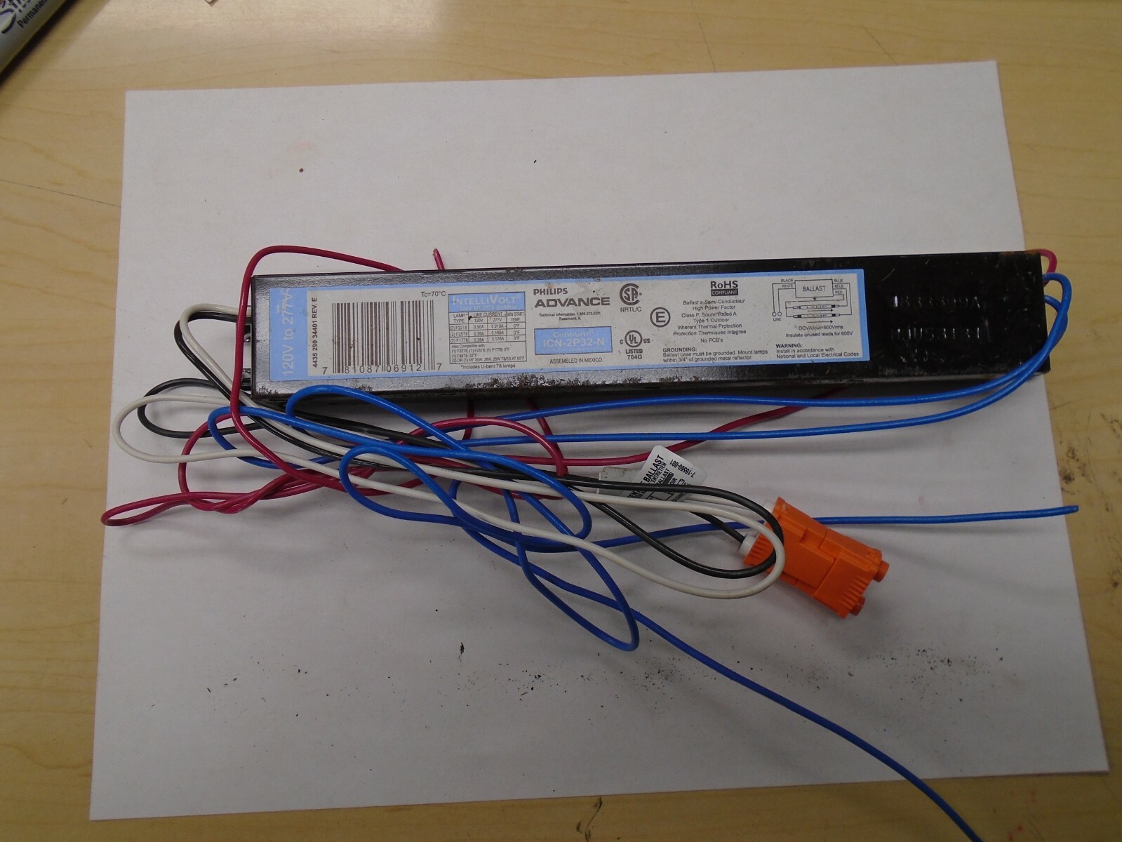 Advance Centium Ballast ICN2P32SC Electronic Ballasts 10 pcs B2 eBay