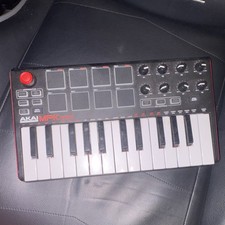 Akai MPK mini 25-Key MIDI Keyboard Controller Pad Triggers Arpeggiator USB