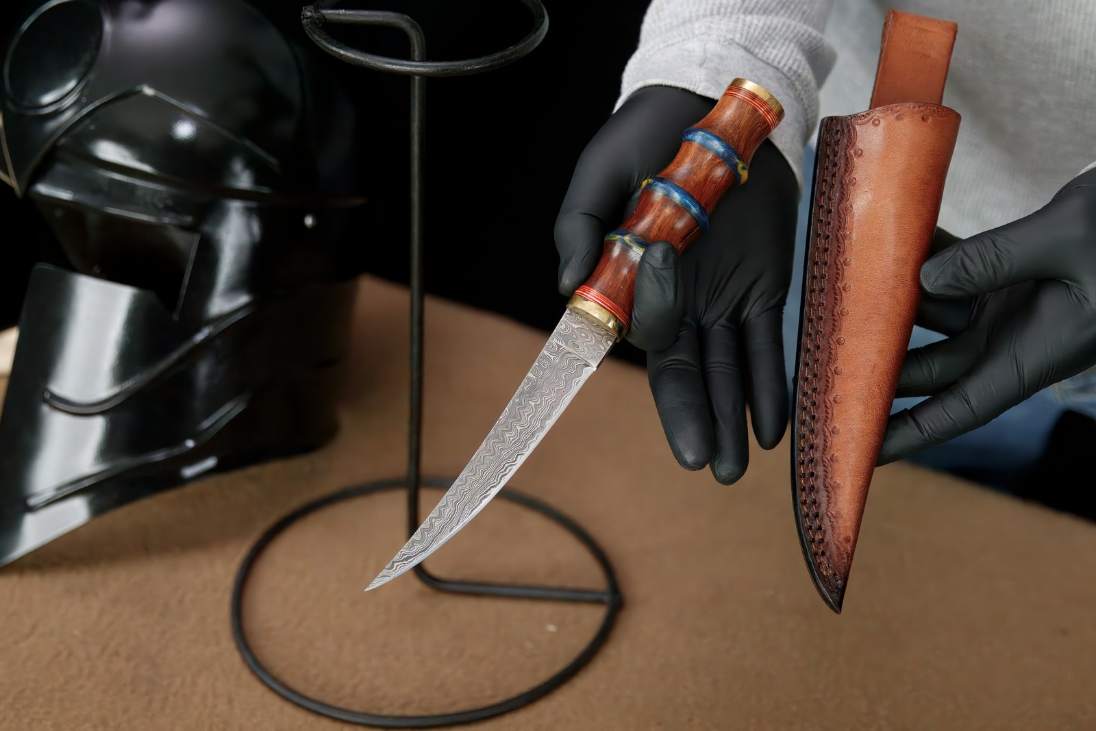 Historical Armor Weapon Set: Roman, Viking, Medieval Knight Helmet & Knives