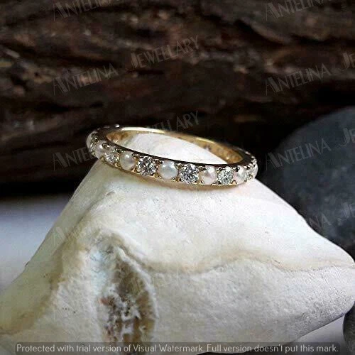 Anillo de compromiso de eternidad de perlas redondas simuladas de 1 quilate enchapado en oro de plata 925 Foto 4 de 4