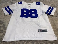 Dez Bryant Rookie Cards and Autograph Memorabilia Guide 19