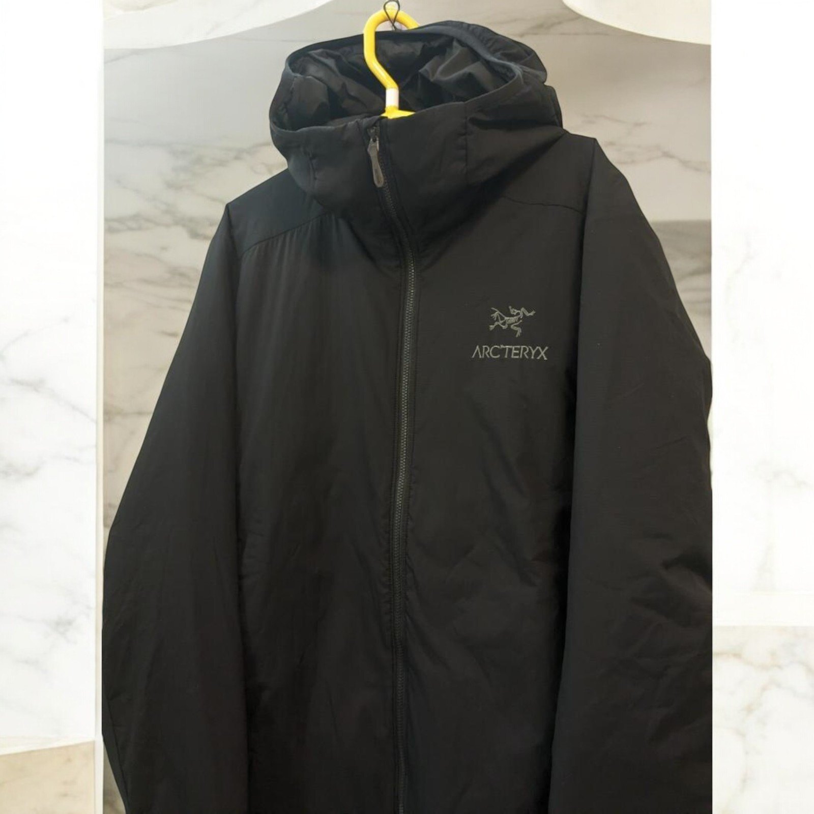 Giacca da montagna Arc'teryx Atom LT Hoody nera XS 2022 condizione usata