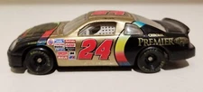 Jeff Gordon 1/64 #24 DuPont Chroma Premier Winners Circle Die Cast Car 1997