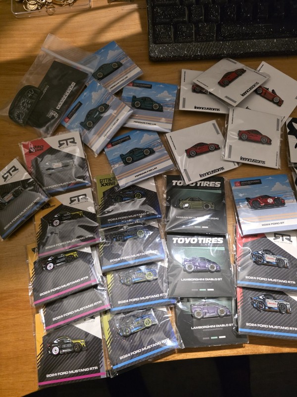 Leen Custom Pins Lot Of 61