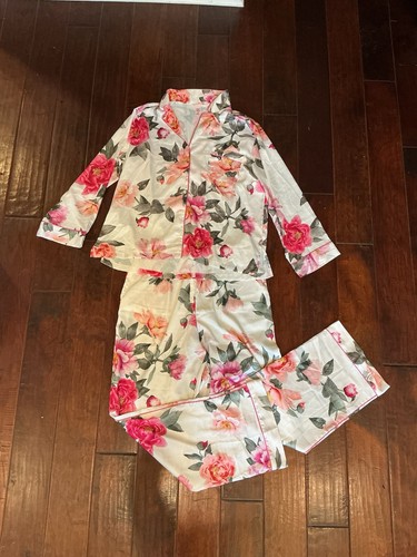 Victoria”s Secret Satin Long Pajama Set Floral Design Sz L