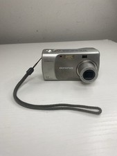 Olympus Camedia D-540 Zoom Digital Camera 3.2MP Retro Silver Tested For Parts