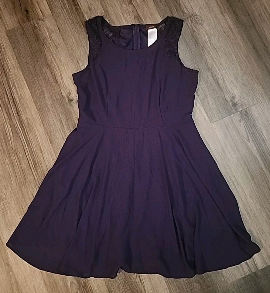 Picture 1 of 11