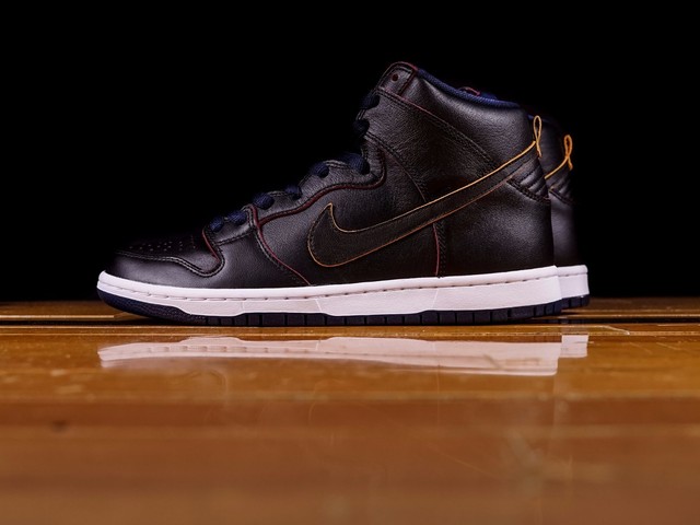 nike sb dunk high pro nba cleveland cavaliers