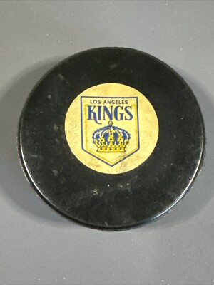Los Angeles Kings 1970''s NHL Made in Canada Viceroy Hockey Puck With Display CAs