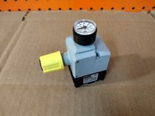 Parker  P2M2PXSG  0-120 PSI Regulator w/ gauge  Fast Shipping