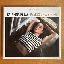 KATARINA  PEJAK :  Pearls On A String / ex. B...