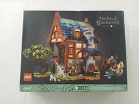 LEGO IDEAS 21325 Medieval Blacksmith Unopened Retired
