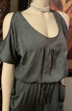 Double Zero  / Elegant Gray Cold Shoulder. Jumpsuit Size Small.